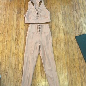 Aerie OFFLINE legging and sports bra set.